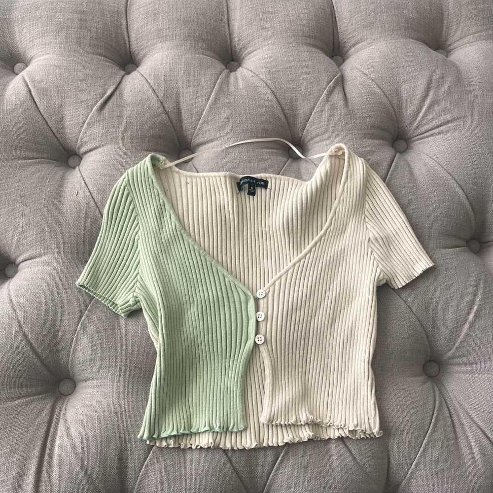 Kendall & Kylie pacsun shirt